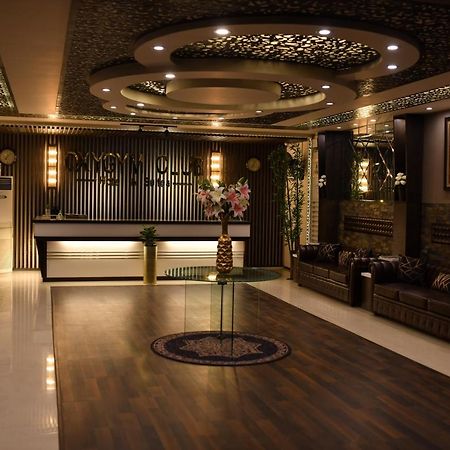 Oxygym Club Hotel & Suites Faisalabad Exterior photo