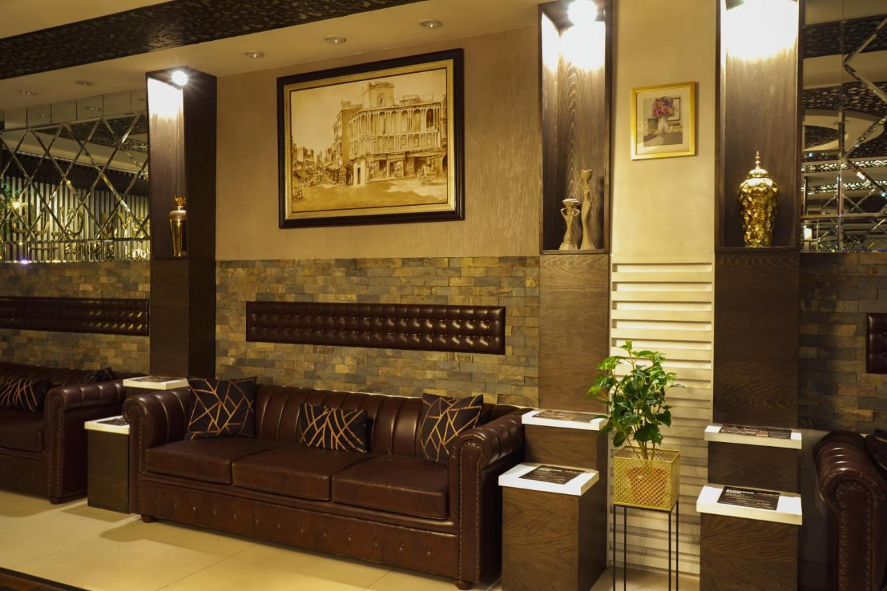 Oxygym Club Hotel & Suites Faisalabad Exterior photo
